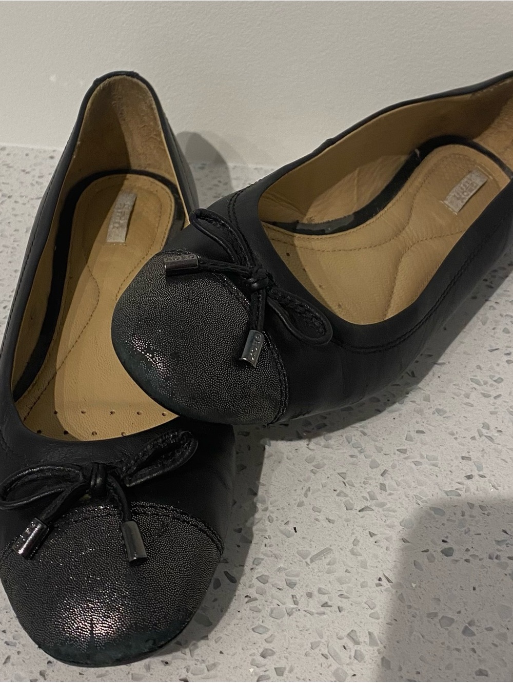 Geox Black Women's Bow-Accent Ballet Flats